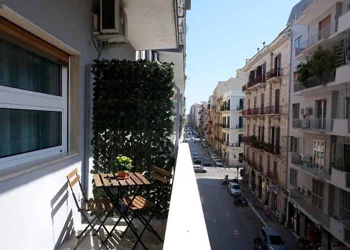 Gazde/Camere de închiriat Sole & Luna Bari